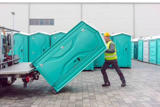 Best Porta potty delivery and setup  in Chicago, IL