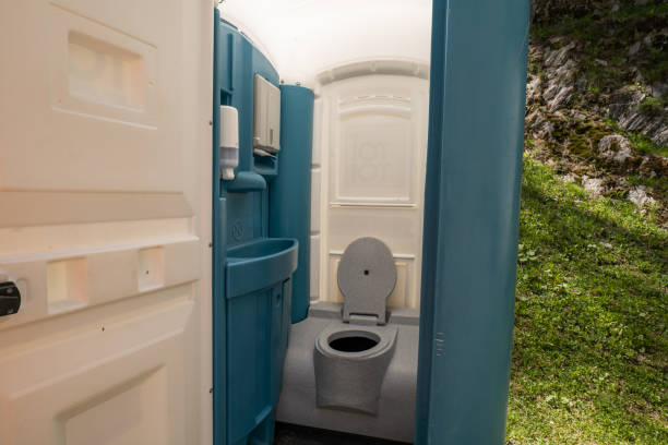 Portable bathroom rental in Chicago, IL