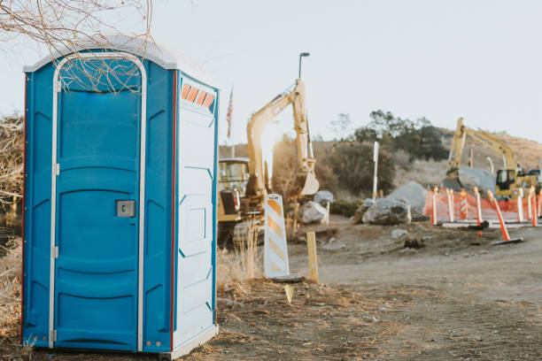 Best Porta potty rental near me  in Chicago, IL