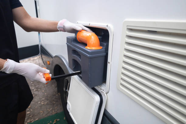 Best Emergency porta potty rental  in Chicago, IL